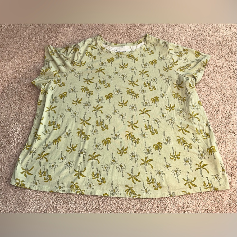AnyBody Green Boxy Short Sleeve T-Shirt With Palm Tree Design. Size 3X